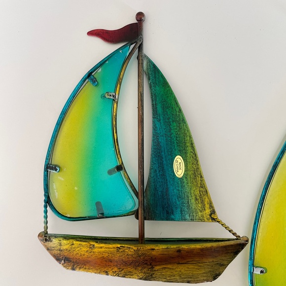 Stained glass sail boat - Picture 2 of 11